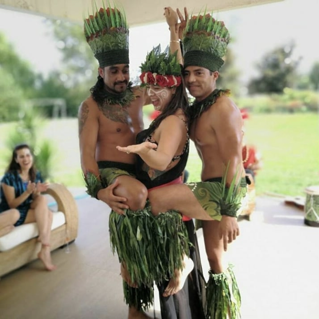 Show polinesio exclusivo para despedidas de soltera con bailarines profesionales de Tahití